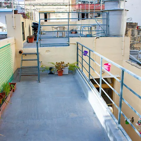 Ta' Pace, 세인트폴스베이